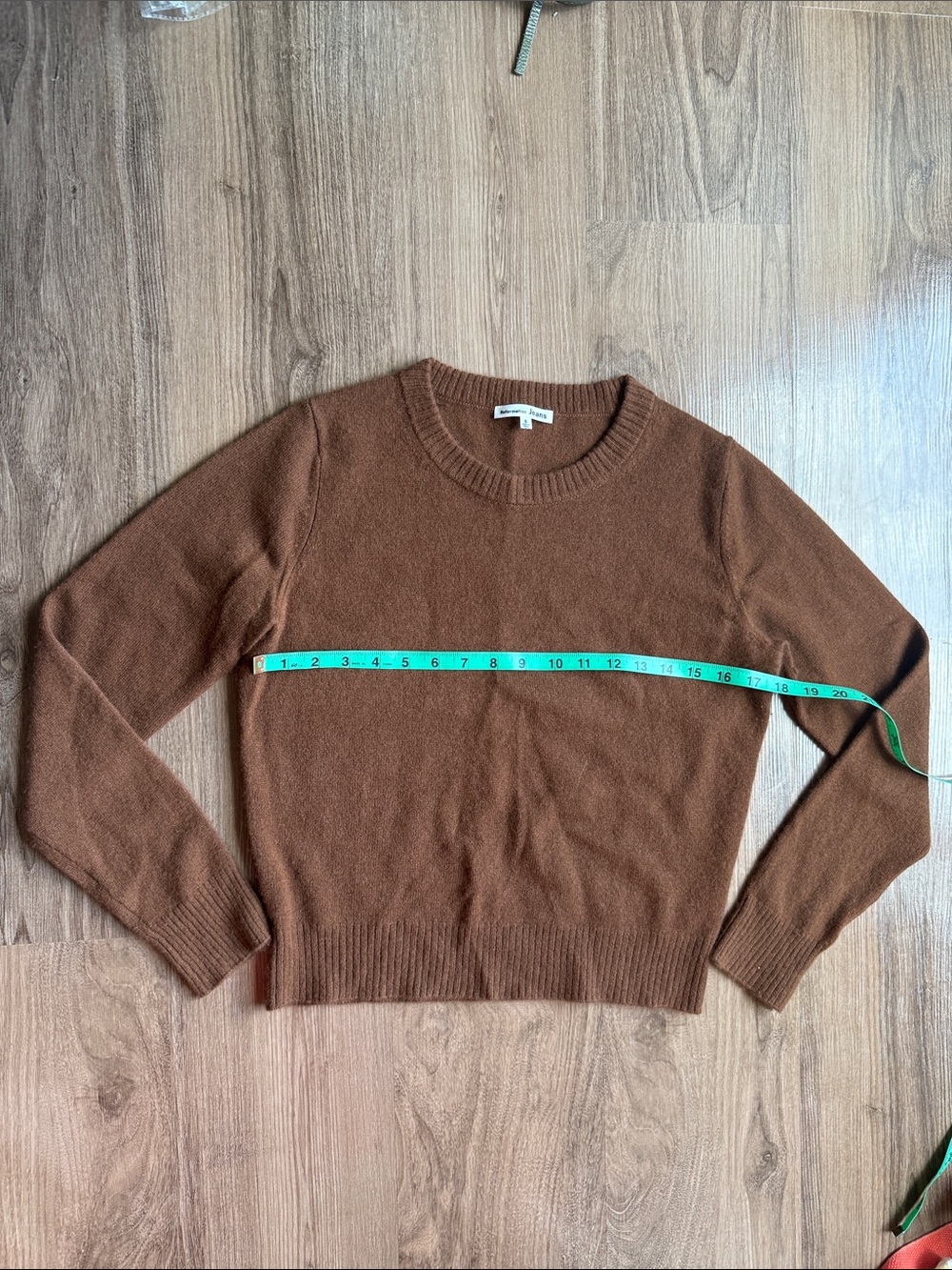 Reformation 100% cashmere crew sweater Cinnamon S
